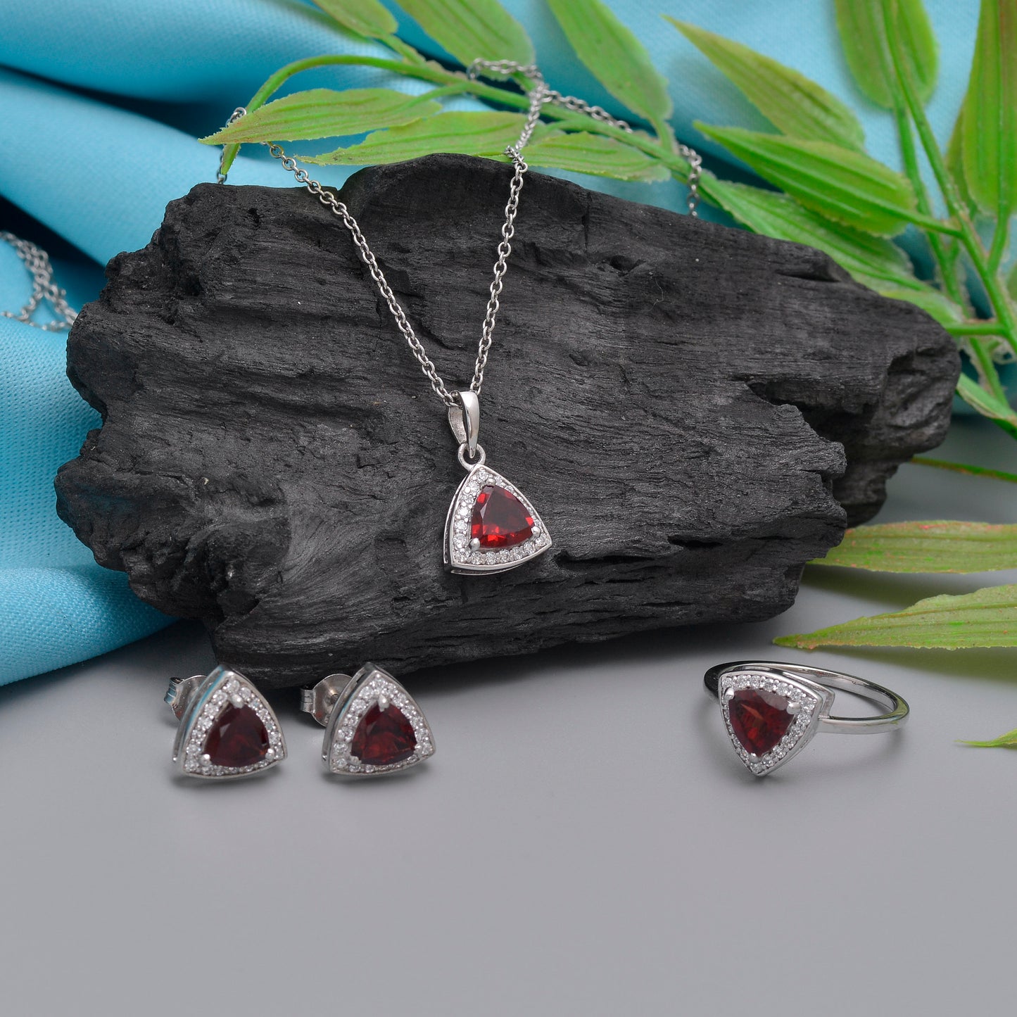 Twilight Garnet Silver Set