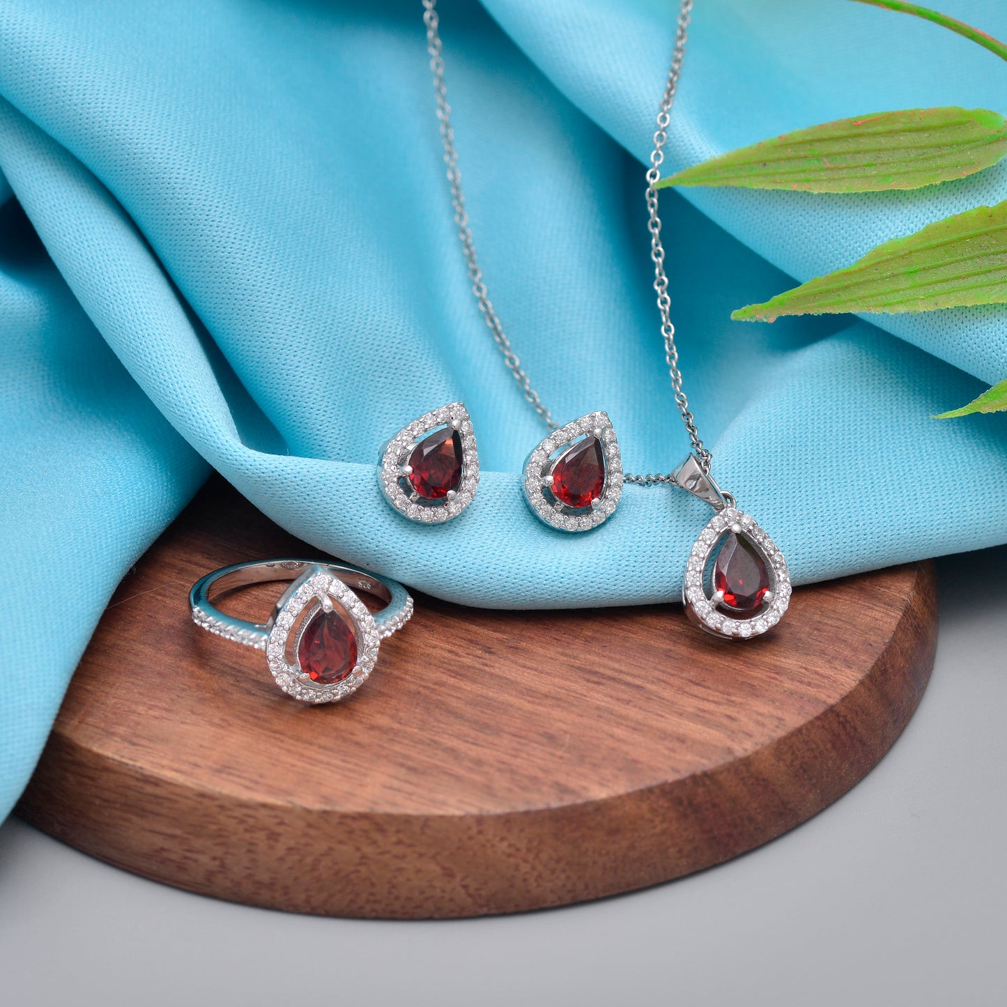 Garnet Grace Silver Set
