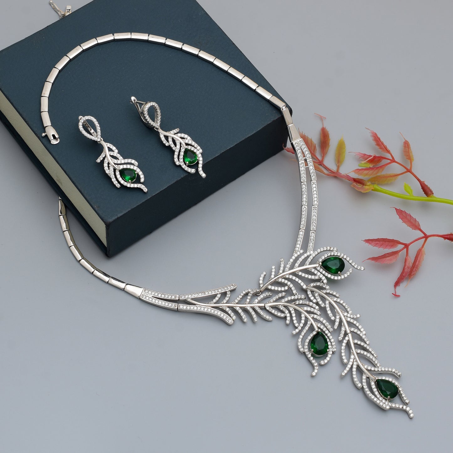 Leafy Brilliance Silver Set