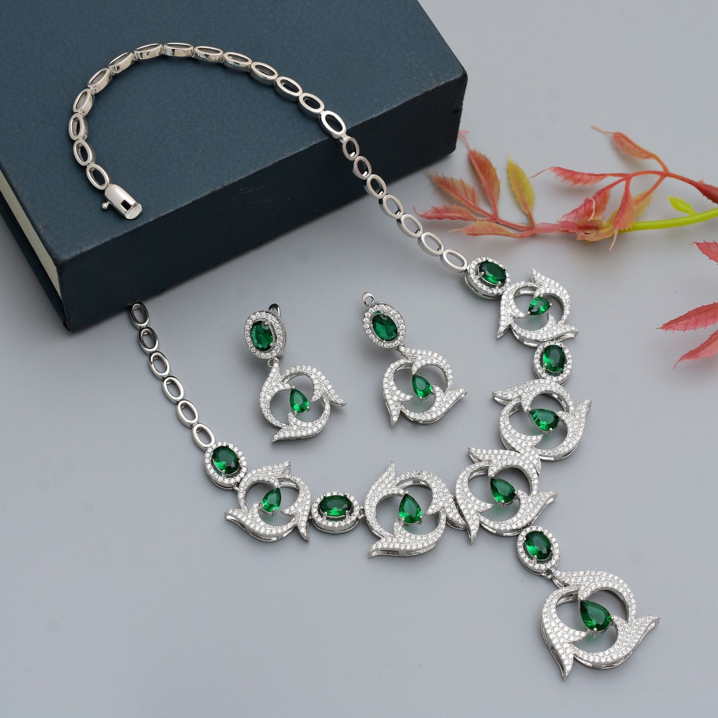 Elegant Green Hydro Set