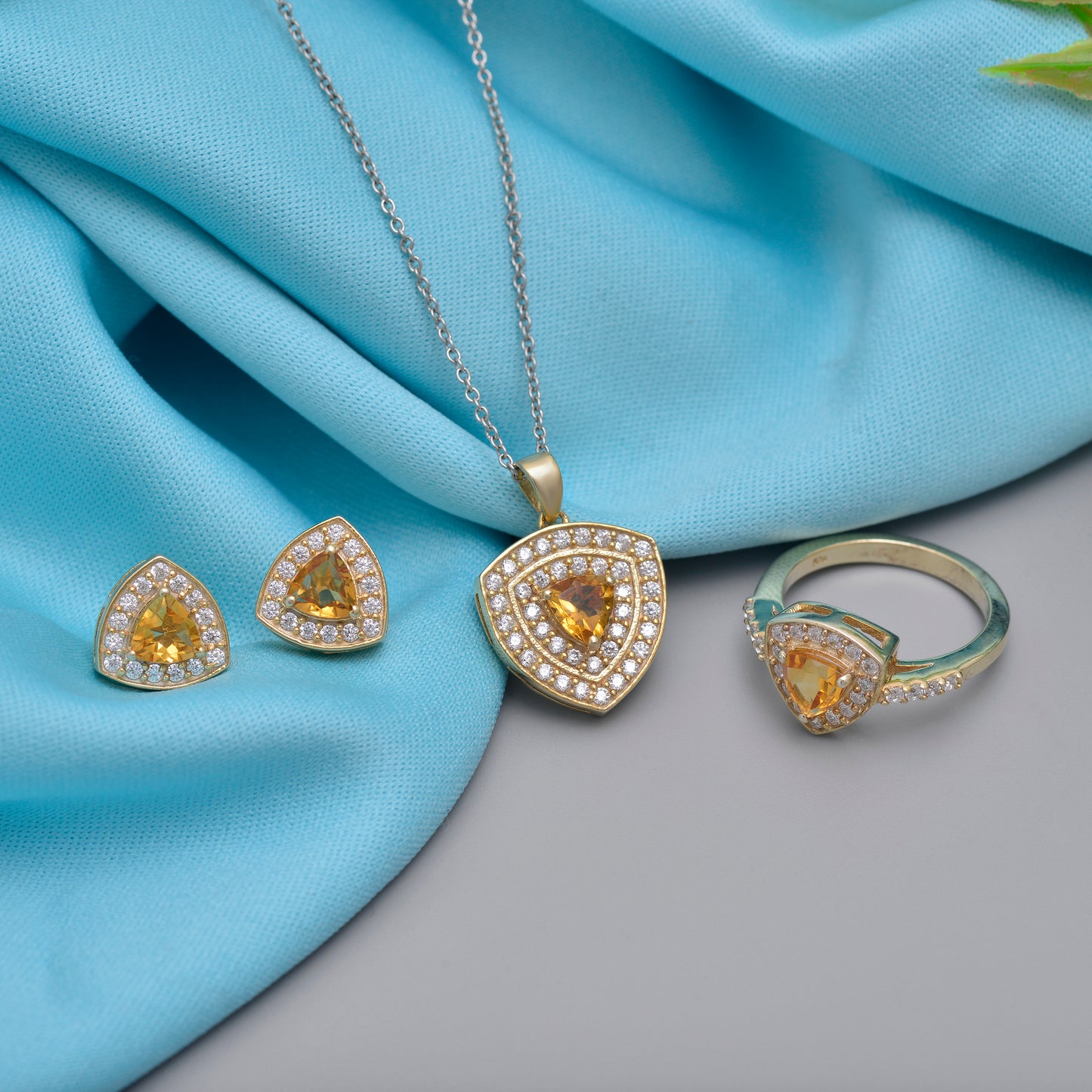 Harvest Shine Gold Plated Set