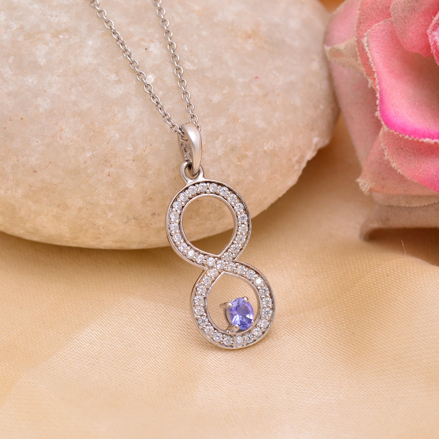 Looped Elegance Necklace