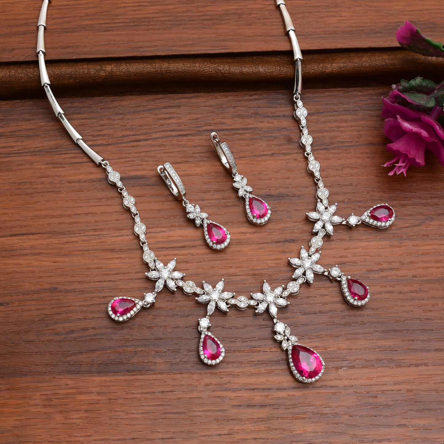 Red Hot Diamond Set