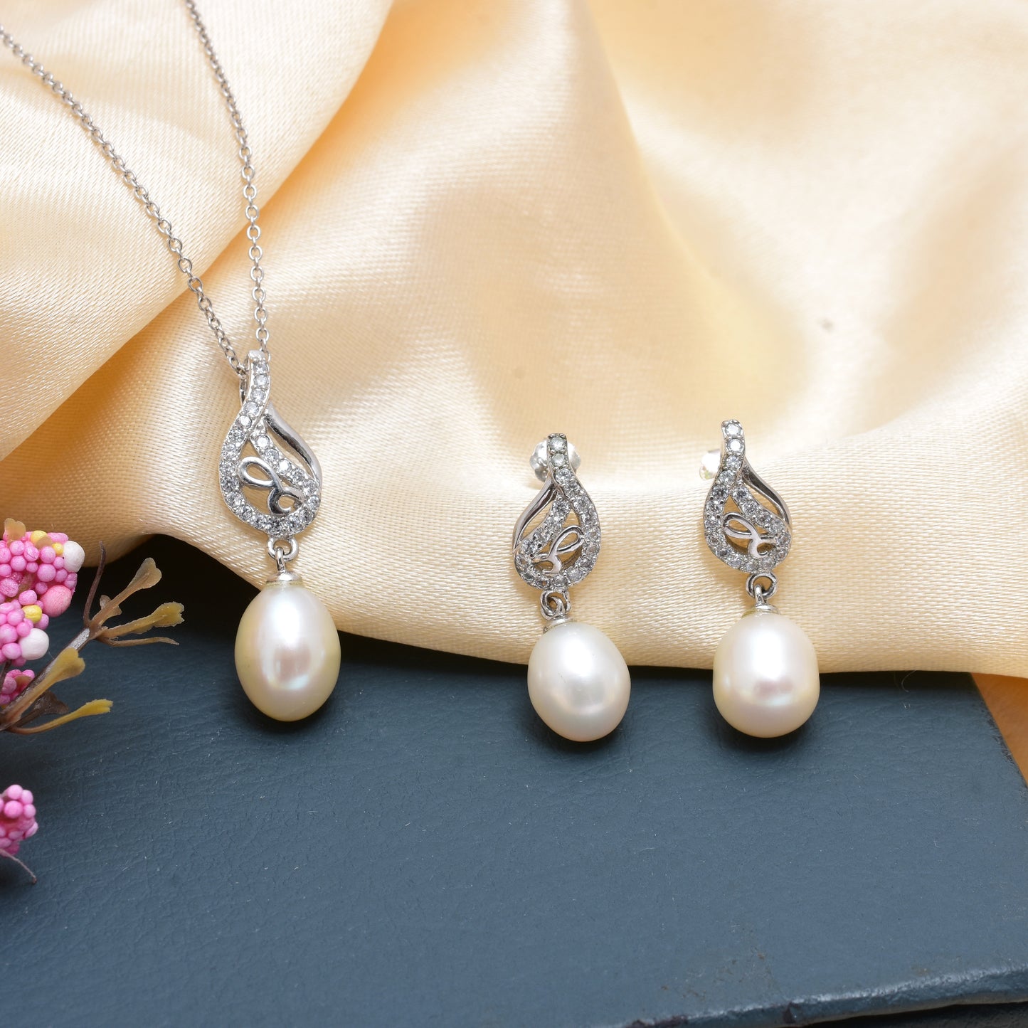 Pearl Paradise Set